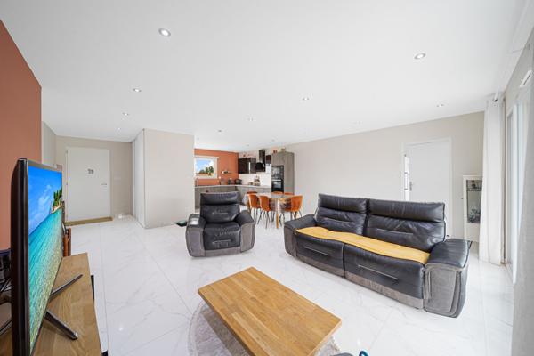À VENDRE -Belle maison récente de plain-pied -135m2 - 4 chambres avec dressings -Terrain piscinable