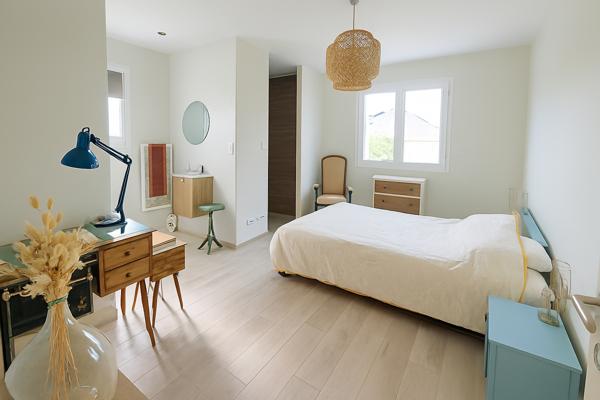 À VENDRE -Belle maison récente de plain-pied -135m2 - 4 chambres avec dressings -Terrain piscinable