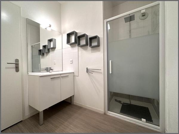 Grand T3 avec balcon, ascenseur et parking !