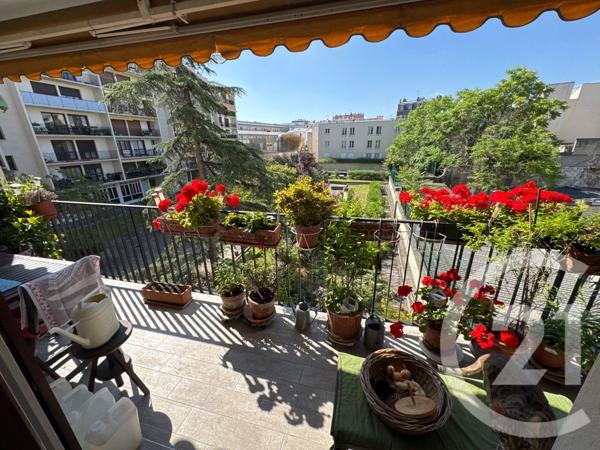 Appartement F4 à vendre  4 pièces - 81,19 m2 ST DENIS - 93