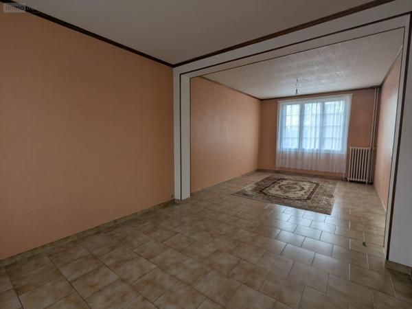 Maison de ville à vendre à Nogent-le-Rotrou dans l'Eure-et-Loir (28400), ref : 11247/267 Maison de ville à vendre à Nogent-le-Rotrou dans l'Eure-et-Loir (28400), ref : 11247/267 Maison de ville à vendre à Nogent-le-Rotrou dans l'Eure-et-Loir (28400), ref : 11247/267