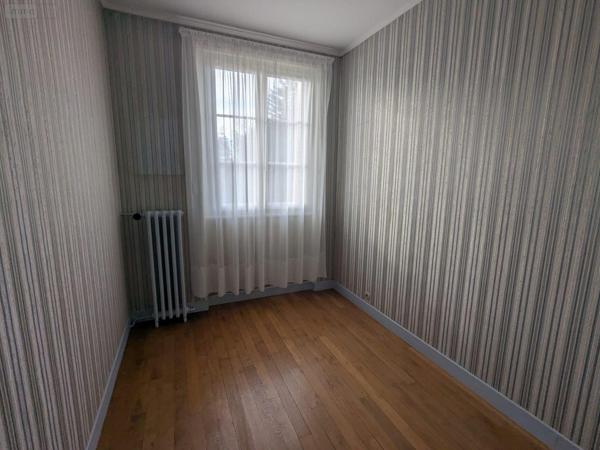 Maison de ville à vendre à Nogent-le-Rotrou dans l'Eure-et-Loir (28400), ref : 11247/267 Maison de ville à vendre à Nogent-le-Rotrou dans l'Eure-et-Loir (28400), ref : 11247/267 Maison de ville à vendre à Nogent-le-Rotrou dans l'Eure-et-Loir (28400), ref : 11247/267