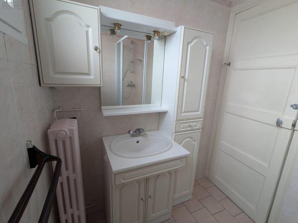 Maison de ville à vendre à Nogent-le-Rotrou dans l'Eure-et-Loir (28400), ref : 11247/267 Maison de ville à vendre à Nogent-le-Rotrou dans l'Eure-et-Loir (28400), ref : 11247/267 Maison de ville à vendre à Nogent-le-Rotrou dans l'Eure-et-Loir (28400), ref : 11247/267