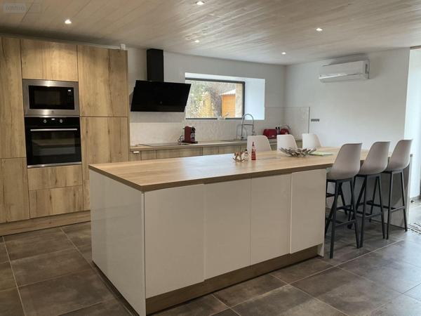 Maison à vendre à Sarlat-la-Canéda en Dordogne (24200), ref : 46041/398