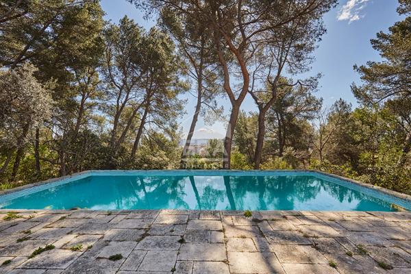 Aix-en-Provence - Maison avec jardin, piscine et garage