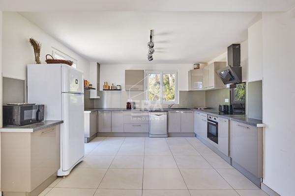 Aix-en-Provence - Maison avec jardin, piscine et garage