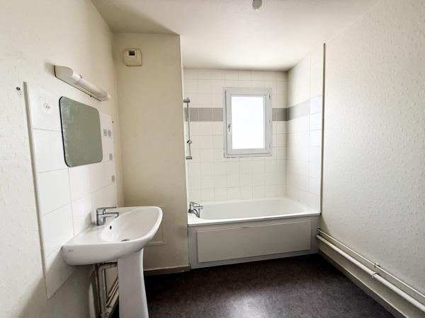 Angers, Saint-Serge / Ney / Chalouère Appartement 3 pièces de 76m²