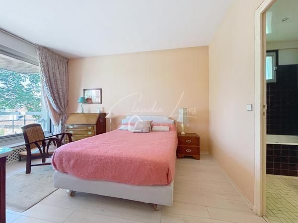 APPARTEMENT 4 pièces avec cave, une réserve et 2 parkings