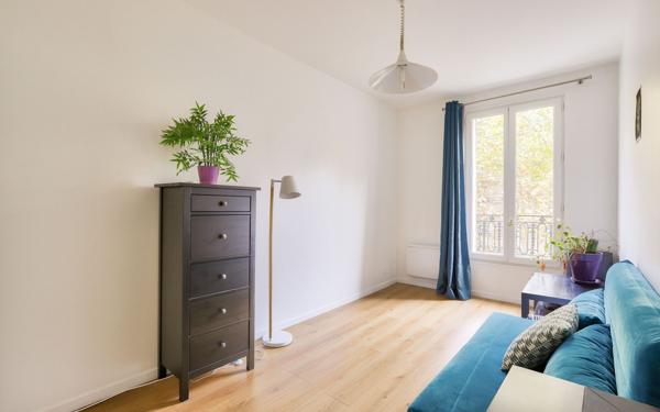 Appartement à vendre    3 pièces • 61,23 m2 Paris 17