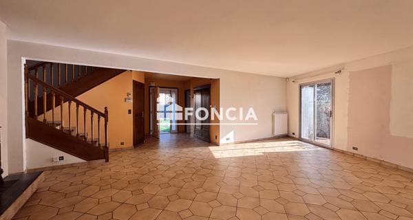 À vendre Maison 7 pièces 151 m² - Chartres-de-bretagne 35131