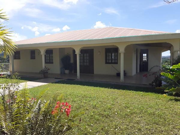 Achat immeuble Le Robert - 7 pièce(s) - 200 m² - 680 000 €