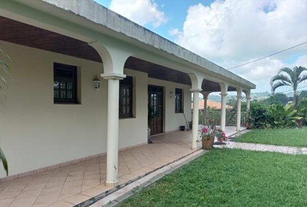 Achat immeuble Le Robert - 7 pièce(s) - 200 m² - 680 000 €