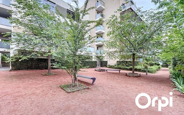 Appartement à vendre    3 pièces • 64,05 m2 Villeurbanne