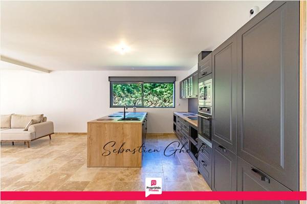 maison contemporaine de plain-pied avec 3 chambres- garage-beau terrain