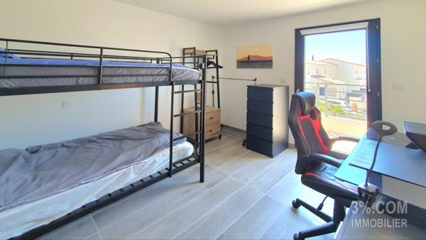 VILLA D'ARCHITECTE A MOINS DE 100 METRES DES PLAGES Vias Plage (34450)