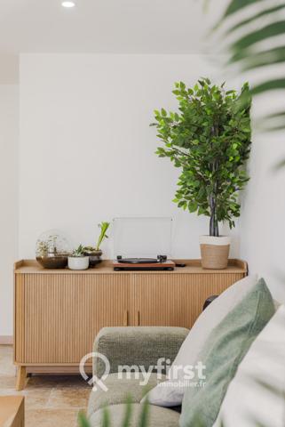 Toulon (83200) Appartement contemporain avec piscine et tennis.