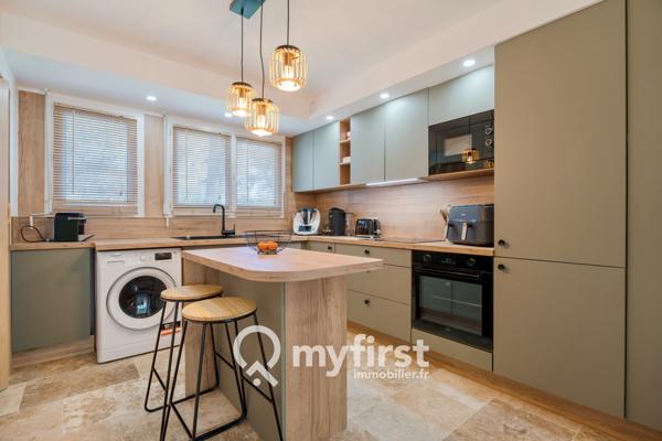 Toulon (83200) Appartement contemporain avec piscine et tennis.