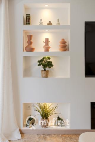 Toulon (83200) Appartement contemporain avec piscine et tennis.