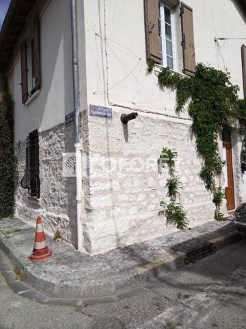 Location appartement Avignon - 1 pièce(s) - 15 m² - 400 € par mois
