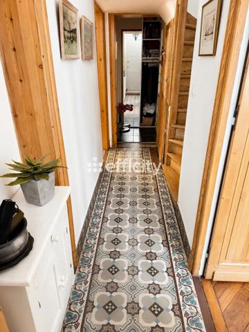 Maison
         5 pièces
        - 96 m² Exclusivité 326 800 € *