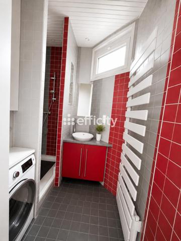 Maison
         5 pièces
        - 96 m² Exclusivité 326 800 € *