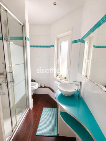 Maison
         5 pièces
        - 96 m² Exclusivité 326 800 € *