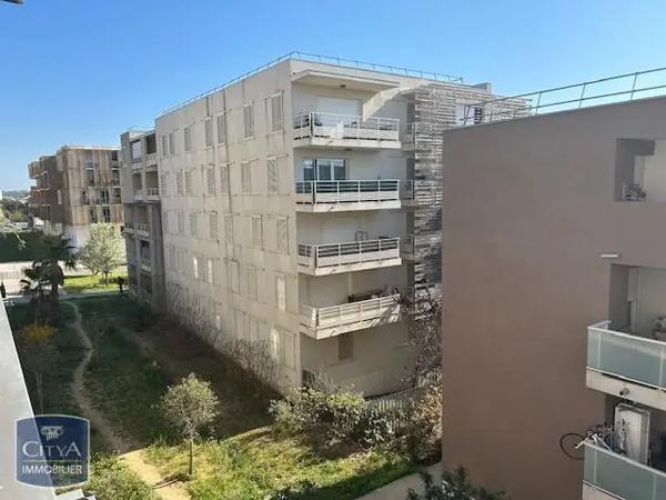 Appartement à louer 4 pièces 85.71m²