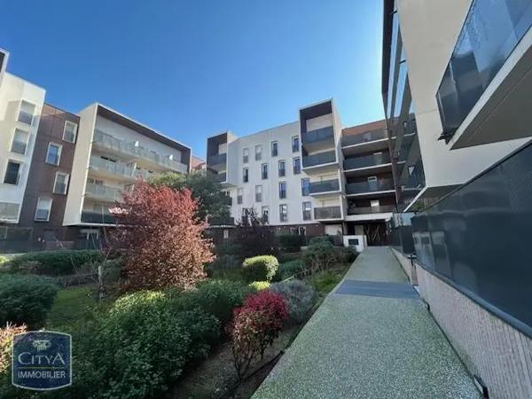 Appartement à louer 4 pièces 85.71m²