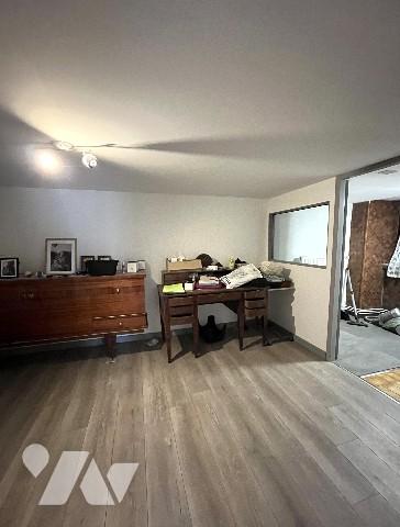 Maison de Village d'environ 165m², 7 chambres, jardin sur l'arrière.