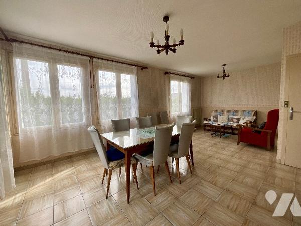 CHATEAU-RENAULT (37110) - Maison de plain-pied de 73 m² avec jardin