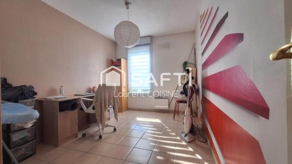 Appartement familial avec vue imprenable sur Notre Dame de la Garde-Grand T3 avec balcon et parking