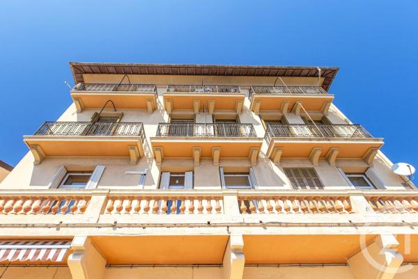 Immeuble à vendre  443 m2 ROQUEBRUNE CAP MARTIN - 06