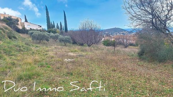 Magnifique terrain avec vue panoramique