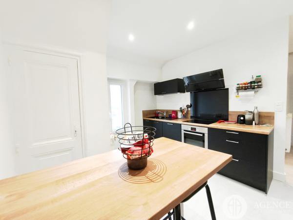 Appartement meublé, garage et terrain