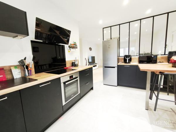 Appartement meublé, garage et terrain