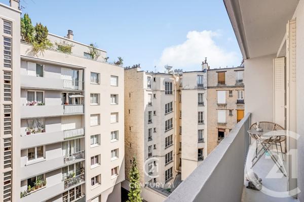 Appartement F4 à vendre  4 pièces - 68,31 m 2   PARIS  - 75015