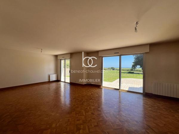 SARZEAU Maison 10 pièces 233 m²