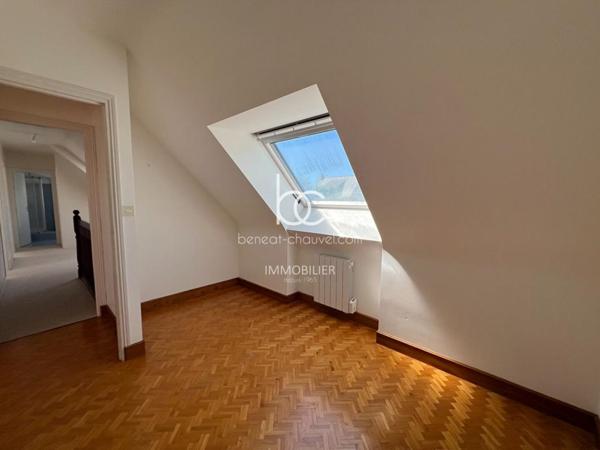 SARZEAU Maison 10 pièces 233 m²