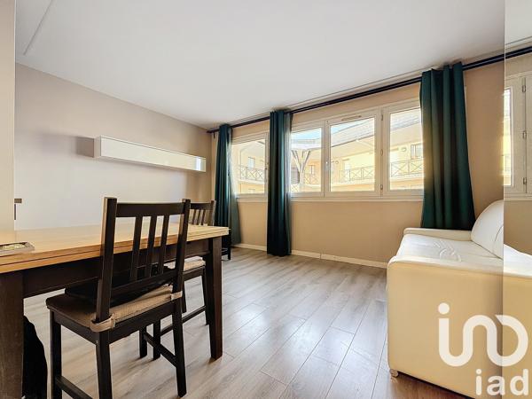 Location studio 24,04 m² Montlhéry