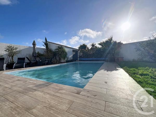 Maison à vendre  11 pièces - 237,48 m2 AIGREFEUILLE D AUNIS - 17