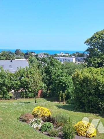 SAINT-QUAY-PORTRIEUX - Appartement VUE MER - La mer et les commerces à pied