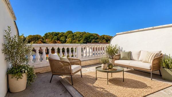 Maison meulière lumineuse, jardin et toit-terrasse