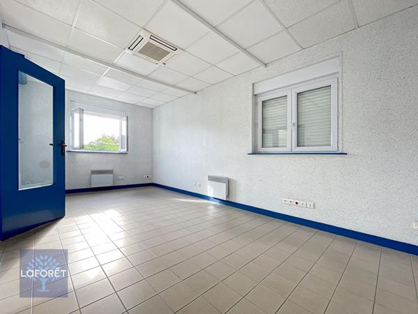 Location local commercial Cholet - 80 m² - 800 €/mois