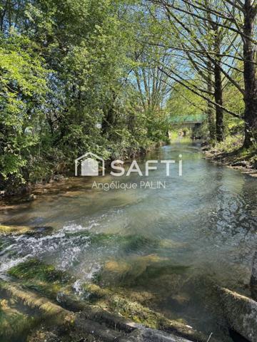 Maison en bordure de rivière !