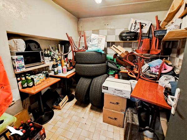 Local commercial à vendre |  Marseille 09 |  |