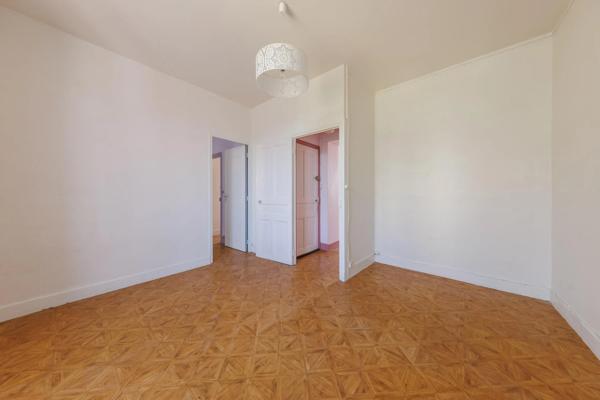 Maison à vendre 15 pièces 210m² Clermont-Ferrand (63000)