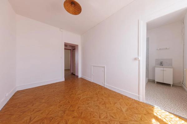 Maison à vendre 15 pièces 210m² Clermont-Ferrand (63000)