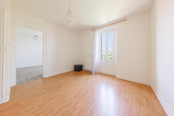 Maison à vendre 15 pièces 210m² Clermont-Ferrand (63000)