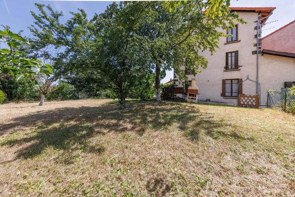 Maison à vendre 15 pièces 210m² Clermont-Ferrand (63000)