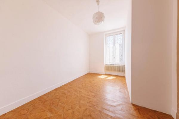 Maison à vendre 15 pièces 210m² Clermont-Ferrand (63000)